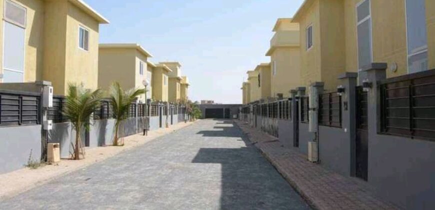 Villas à vendre à ZAC MBAO Almadie