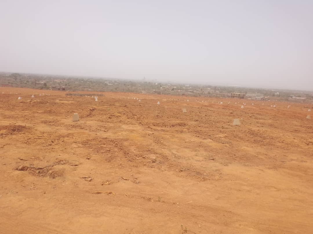 Terrain de 180 m² à vendre – Keur Moussa, Thiès
