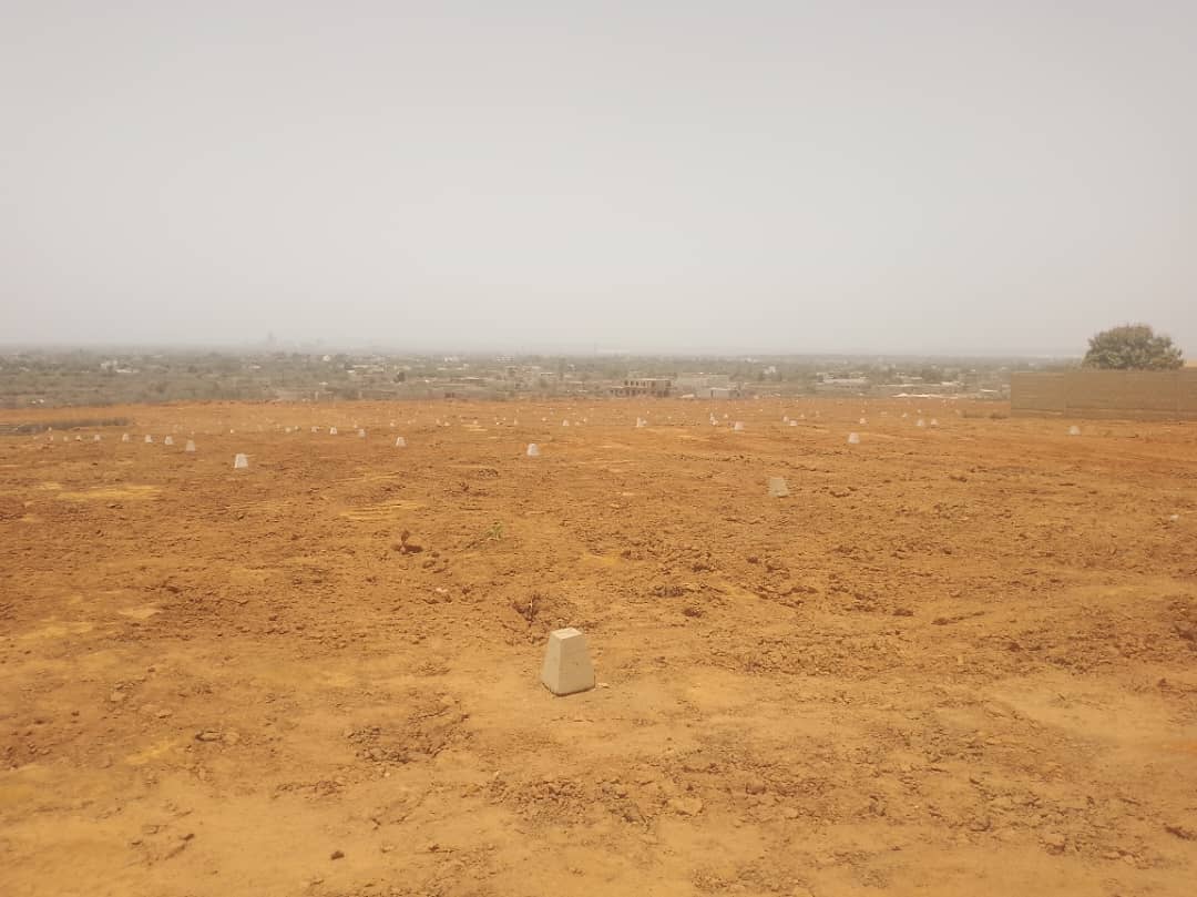 Terrain de 180 m² à vendre – Keur Moussa, Thiès
