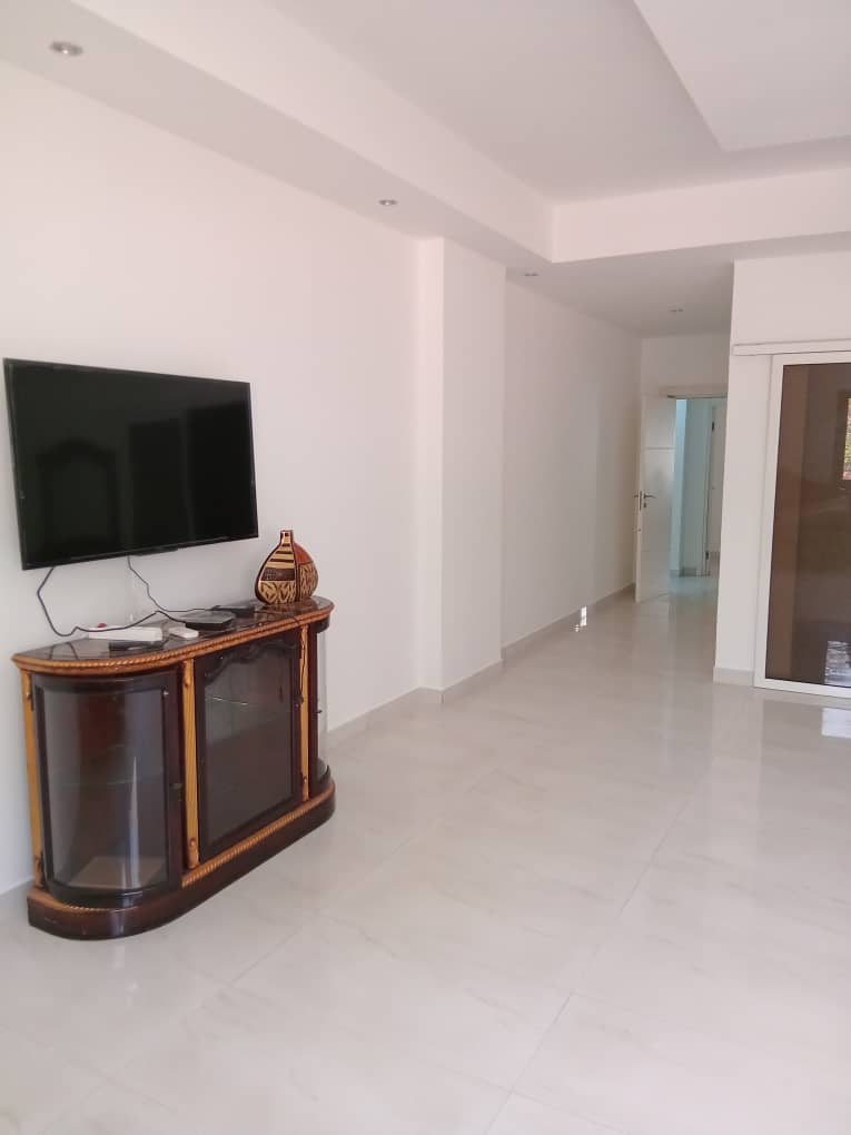 Appartements F4 de standing à louer et à vendre – Point E, Dakar