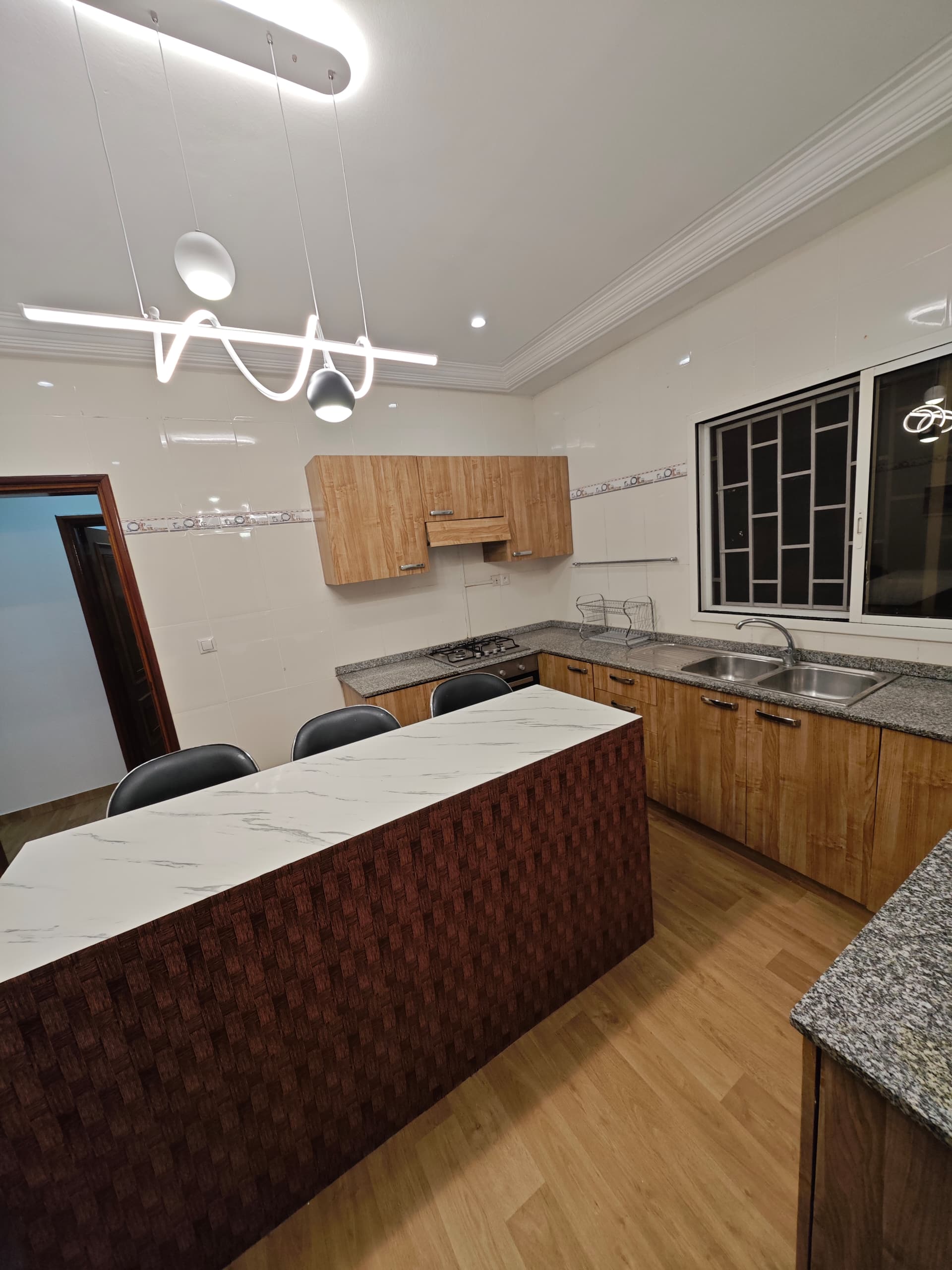 A Louer – Appartement meuble haut standing aux Almadies