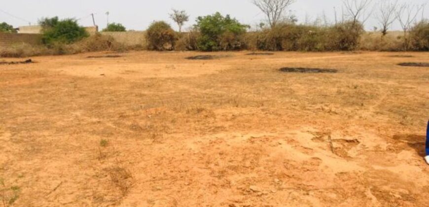Terrain 8343 m² à Vendre — Keur Moussa, Thiès