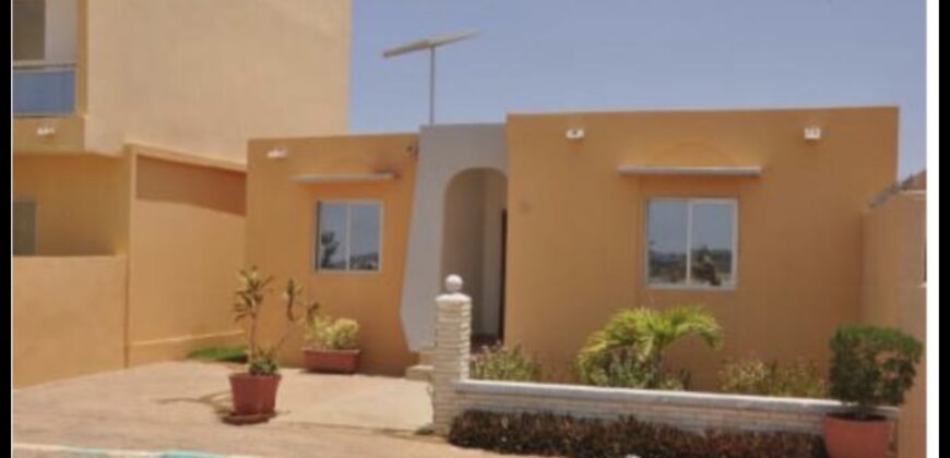 Villa 3 pièces à louer – Diamniadio, Dakar