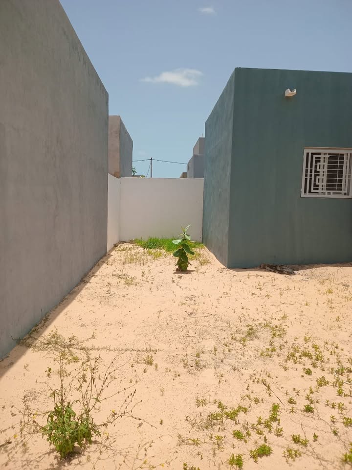 Magnifique Villa F4 à louer – Cité Akys, Bambilor, Sénégal