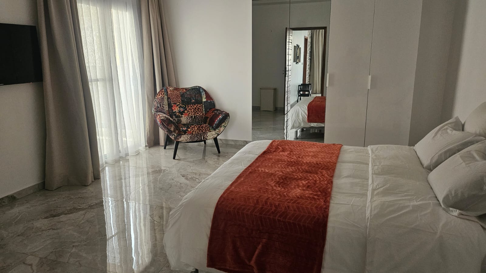 Villa 3 ch meublée à louer – Ngaparou, Petite Côte