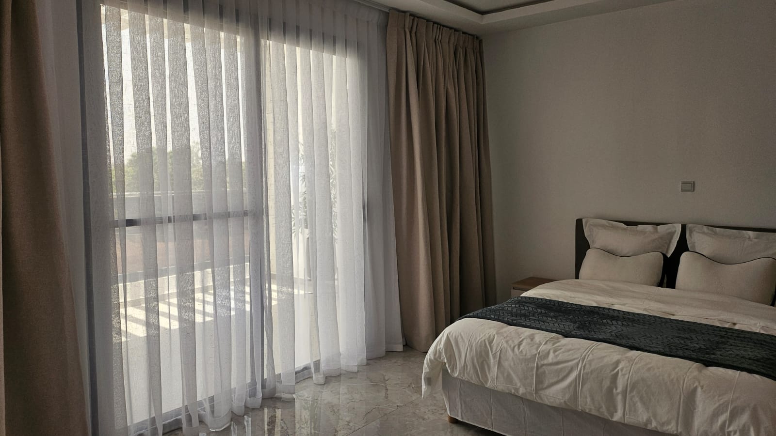 Villa 3 ch meublée à louer – Ngaparou, Petite Côte