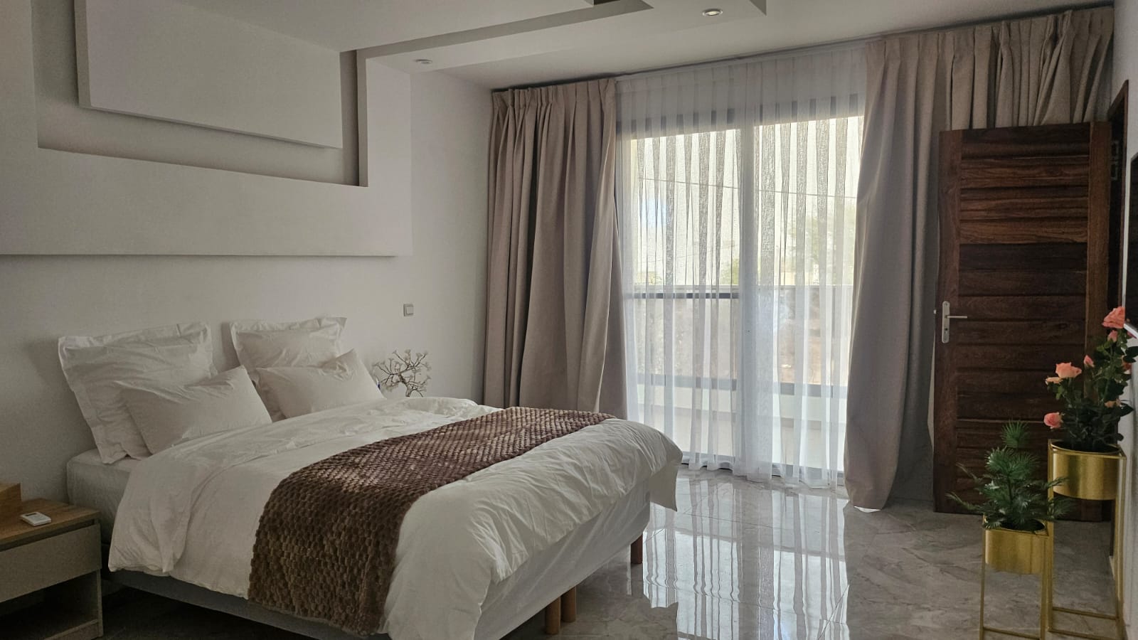 Villa 3 ch meublée à louer – Ngaparou, Petite Côte
