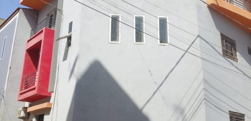 Immeuble R+3 à vendre – Derklé, Dakar