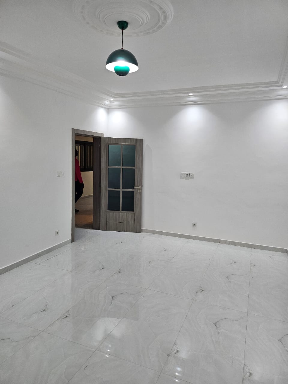 Appartement F4 à usage professionnel à louer – Cité Sonatel, Yoff
