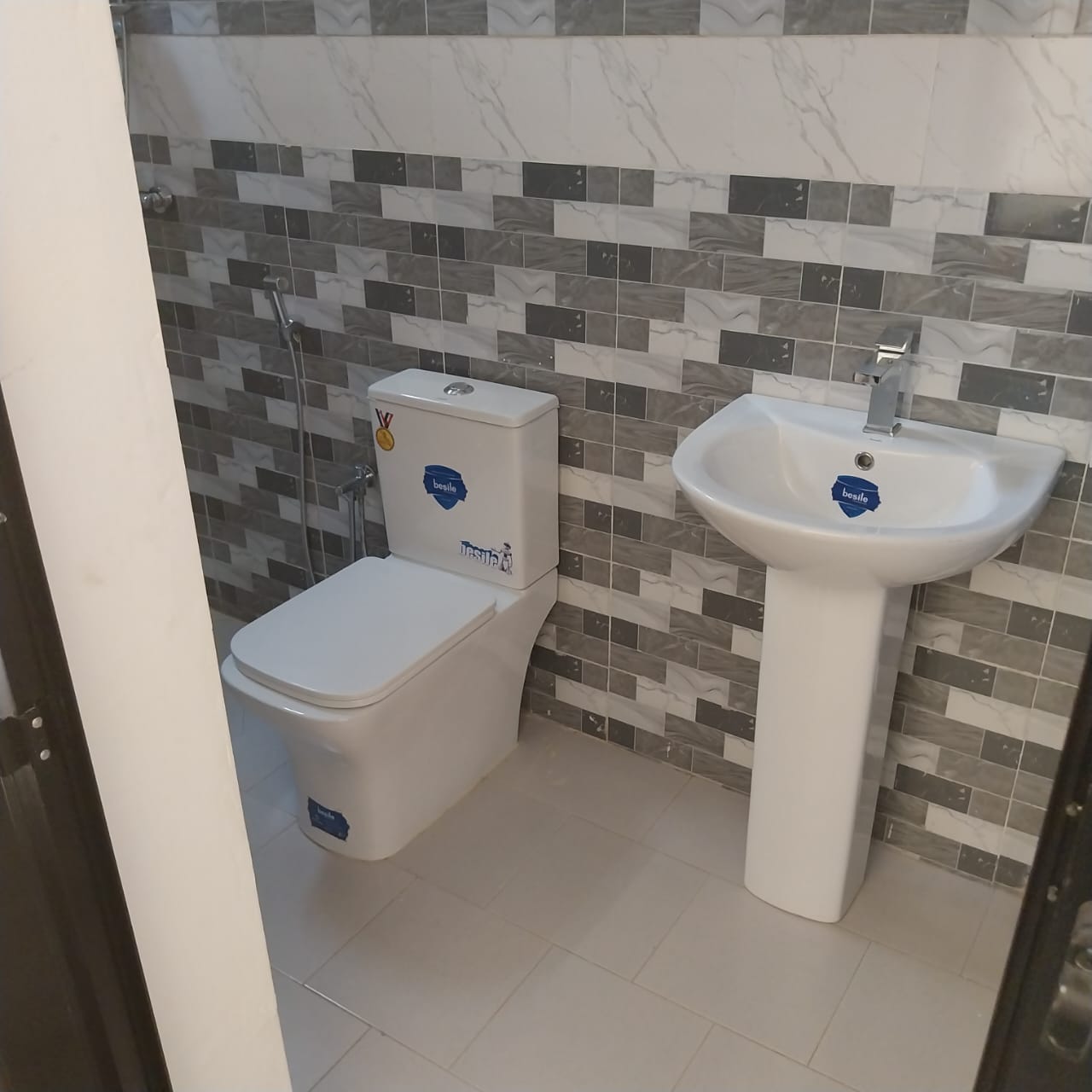 Villa 4 chambres avec piscine à vendre – Gandigal, Mbour