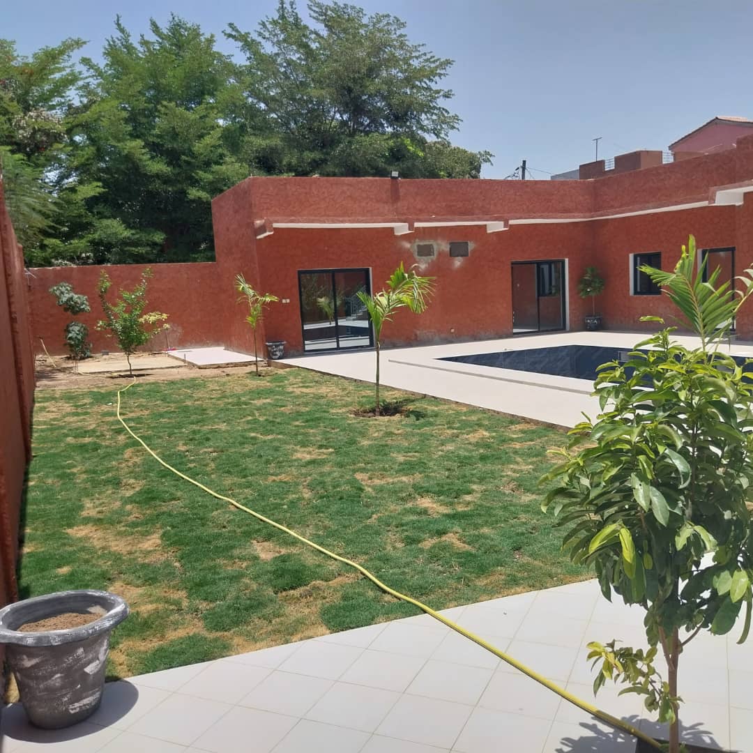 Villa 4 chambres avec piscine à vendre – Gandigal, Mbour