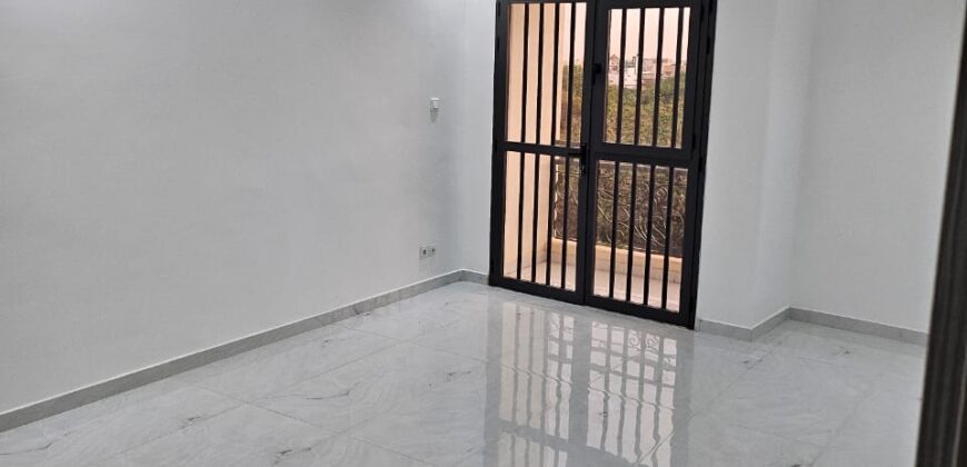 Appartement F4 à usage professionnel à louer – Cité Sonatel, Yoff