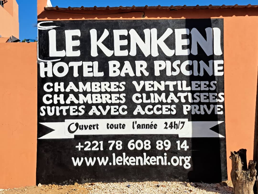 Hôtel 14 chambres avec piscine à vendre – Warang, Mbour