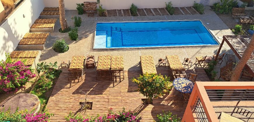 Hôtel 14 chambres avec piscine à vendre – Warang, Mbour